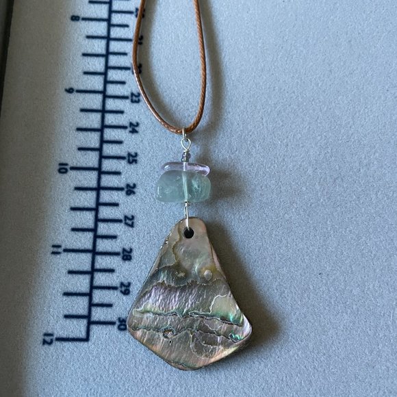 Red Abalone Shell Fluorite Amethyst Gemstone Crystal Necklace Ocean Beach Sea - Picture 13 of 13